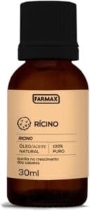 Um frasco de vidro âmbar do Óleo de Rícino 100% Puro da Farmax (30ml) com tampa preta em um fundo branco. O rótulo bege destaca o "Óleo/Azeite 100% Natural" que "auxilia no crescimento dos cabelos". Ótimo para quem busca crescimento capilar, óleo natural e tratamento capilar.